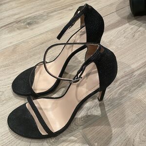 Stuart Weitzman Size 9 Elegant Black Women's Heels